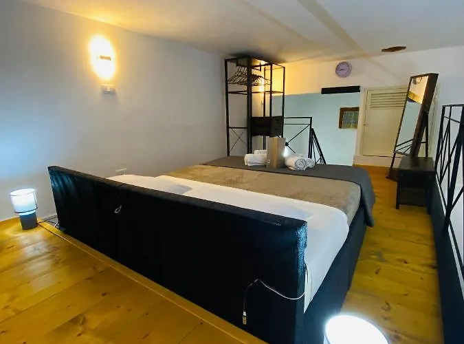 Al Civico 72 度假居 皮佐